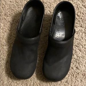 Dansko Black Oiled Clogs size 43